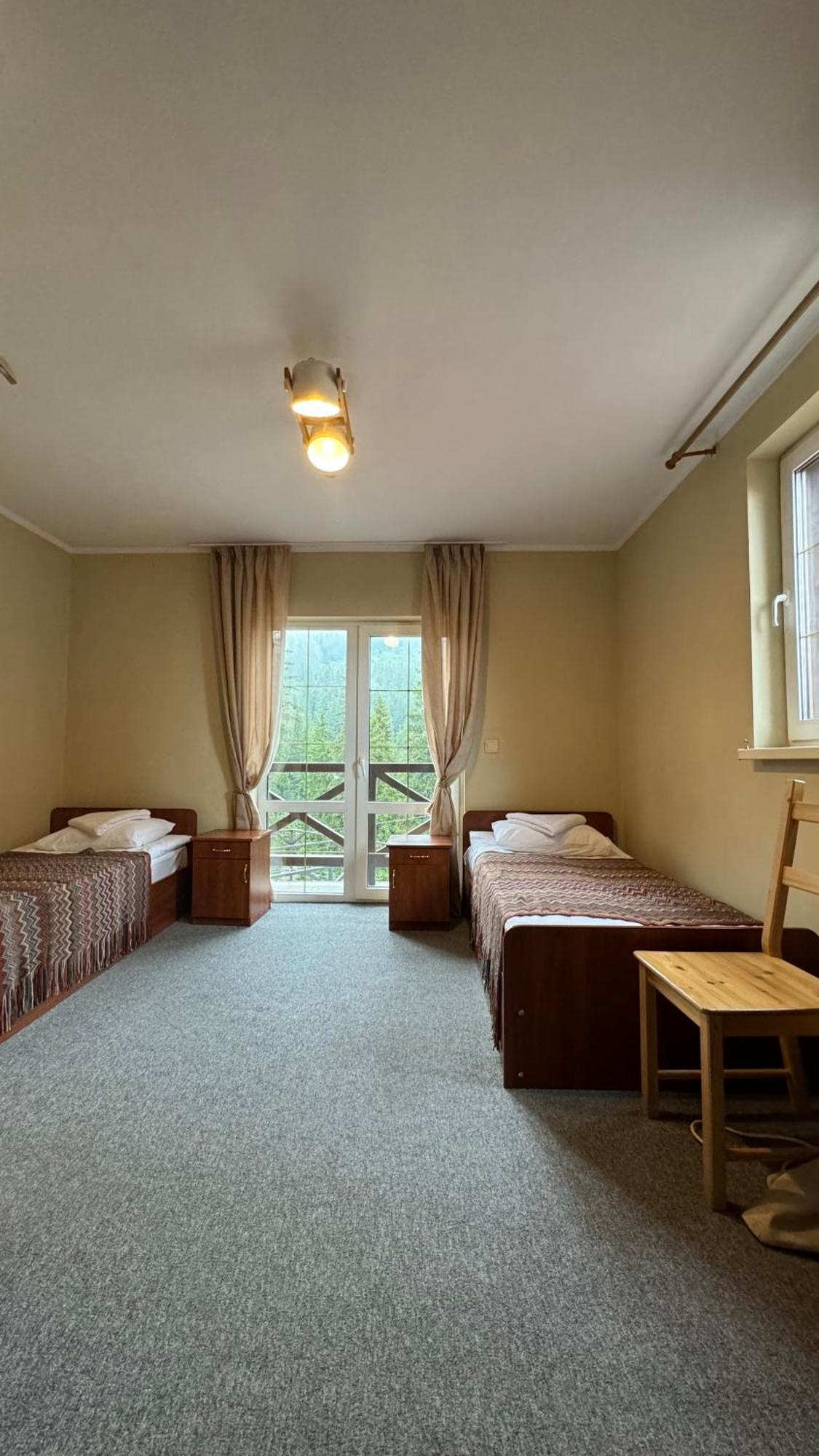 Crocus Hotel Драгобрат Екстериор снимка