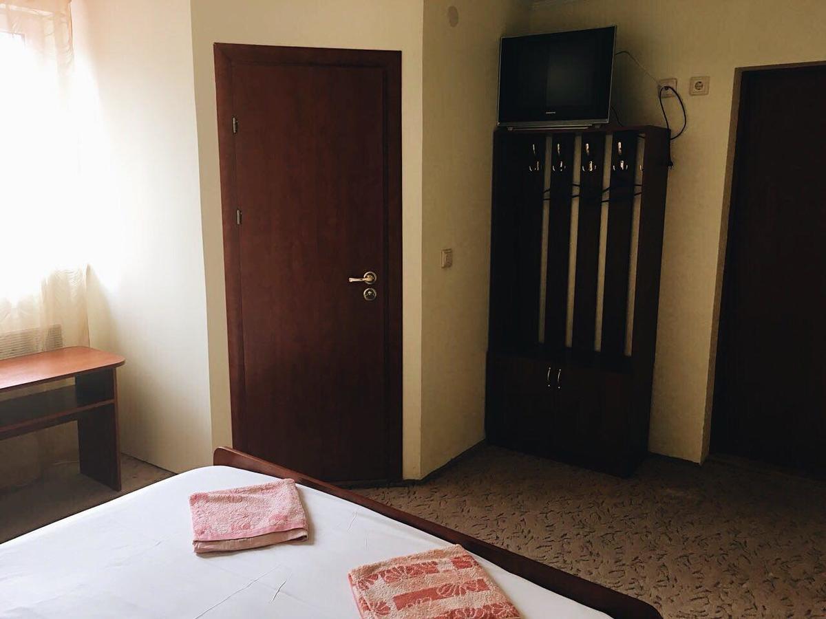 Crocus Hotel Драгобрат Екстериор снимка